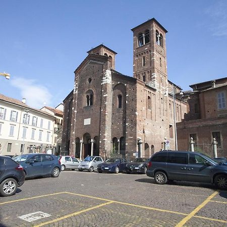 Mansard Very Close To Duomo Milan Bagian luar foto