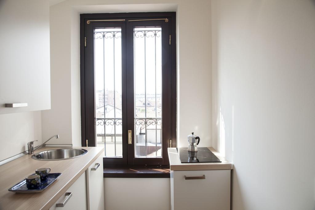 Mansard Very Close To Duomo Milan Bagian luar foto